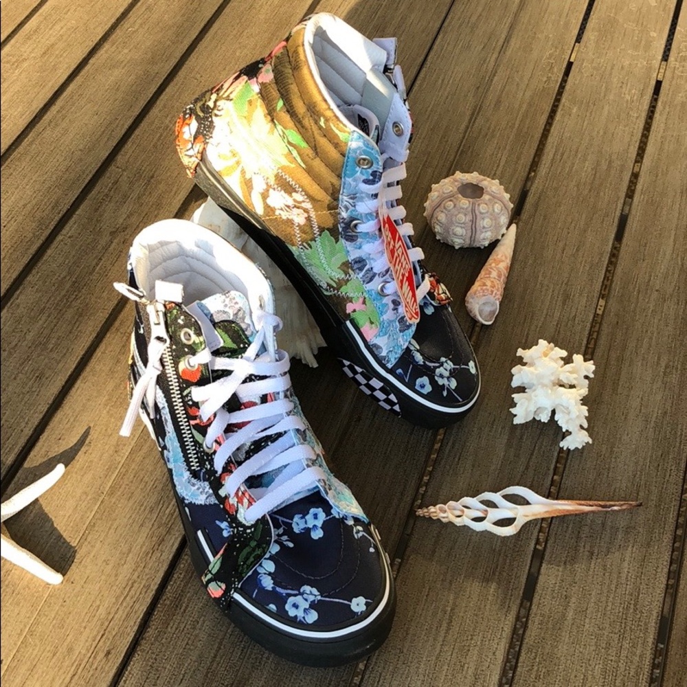 🌴🌼VANS- Unique AWESOME HIGH TOPS🌼🌴 - Picture 7 of 14